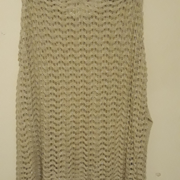 Poncho - Picture 2 of 4